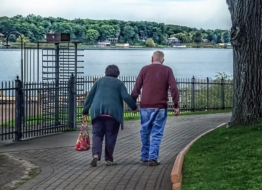 poupança ou investimento para idosos